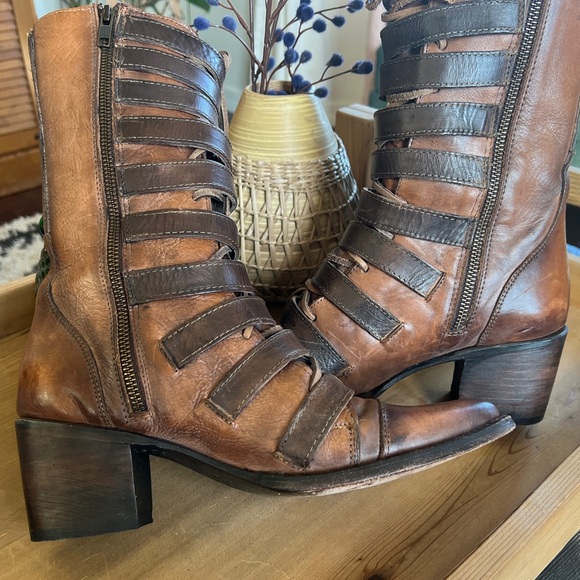 Freebird by Steven Stoke Tan Brown Distressed Leather Buckle Boots 8 - Picture 8 of 16